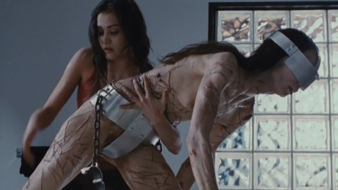 Morjana Alaoui, Emilie Miskdjian - Erotic Scenes in Martyrs (2008)