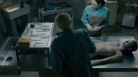 Muriel Wimmer - Erotic Scenes in Dead End s01e05 (2019)