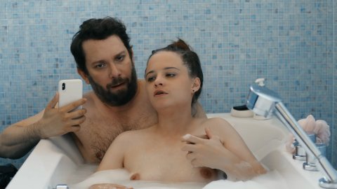 Jasna Fritzi Bauer - Erotic Scenes in jerks. s03e01 (2019)