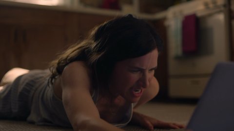 Kathryn Hahn - Erotic Scenes in Mrs. Fletcher s01e03 (2019)