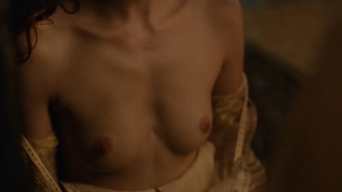 Charlotte Hope - Erotic Scenes in The Spanish Princess s01e02 (2019)