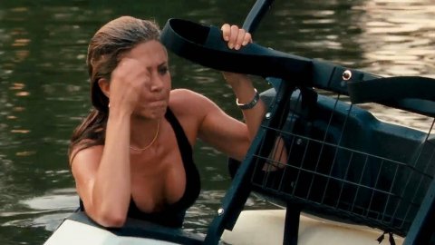 Jennifer Aniston - Erotic Scenes in The Bounty Hunter (2010)