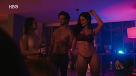 Nabia Vilela - Erotic Scenes in The Secret Life of Couples s02e03 (2019)