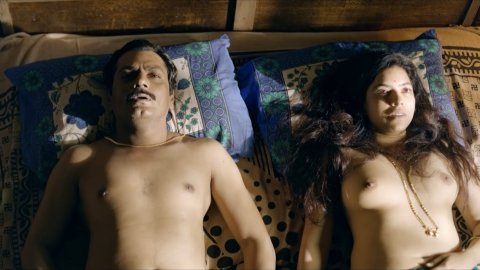 Rajshri Deshpande - Erotic Scenes in Sacred Games s01e06-07 (2018)