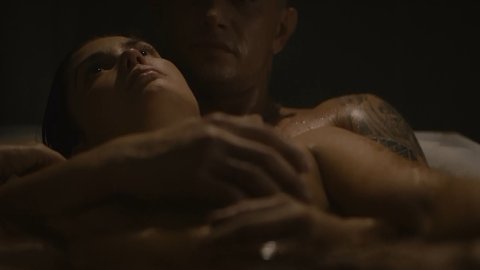 Agata Muceniece, Ekaterina Malikova, Alena Mihailova - Erotic Scenes in V kletke s01e06 (2019)