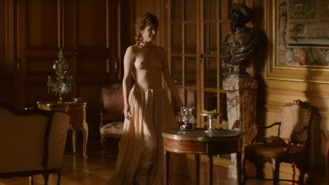 Manon Kneuse - Erotic Scenes in Lady J (2018)