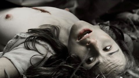 Michelle Dockery - Erotic Scenes in Godless s01e04 (2017)