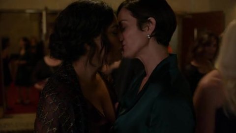 Sarita Choudhury, Carrie Anne Moss - Erotic Scenes in Marvel's Jessica Jones s03e04 (2019)