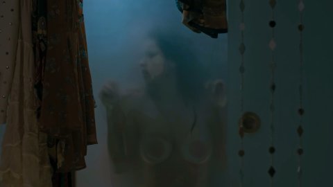 Kalki Koechlin - Erotic Scenes in Smoke s01 (2018)