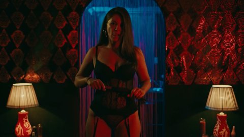 Andy Romero - Erotic Scenes in The Mechanism s02e05 (2019)