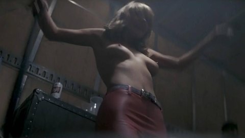 Jenny Wright, Eleanor David - Erotic Scenes in Pink Floyd: The Wall (1982)
