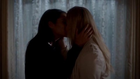 Sasha Pieterse, Shay Mitchell - Erotic Scenes in Pretty Little Liars s07e16 (2016)