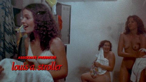 Sissy Spacek, Nancy Allen, Amy Irving, Cindy Daly - Erotic Scenes in Carrie (1976)