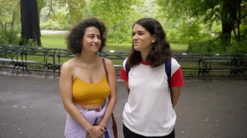 Ilana Glazer - Erotic Scenes in Broad City s05e09 (2019)