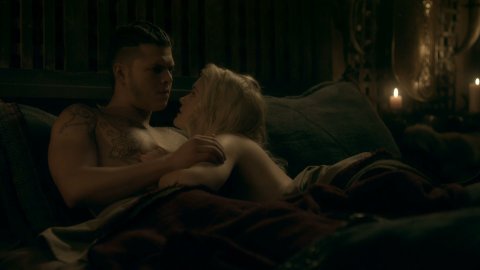 Alicia Agneson - Erotic Scenes in Vikings s05e12 (2017)