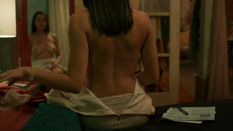 Paulina Gaitan - Erotic Scenes in Diablo Guardián s01e04 (2018)