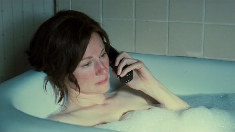 Laura Linney - Erotic Scenes in The Savages (2007)