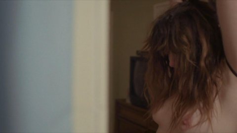 Kathryn Hahn - Erotic Scenes in I Love Dick s01e07 (2017)