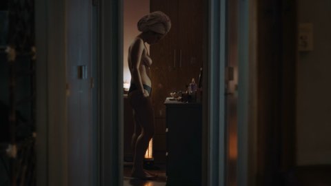 Mora Arenillas - Erotic Scenes in Invisible (2017)