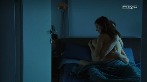 Adriana Kalska - Erotic Scenes in M jak miłość e1405 (2018)