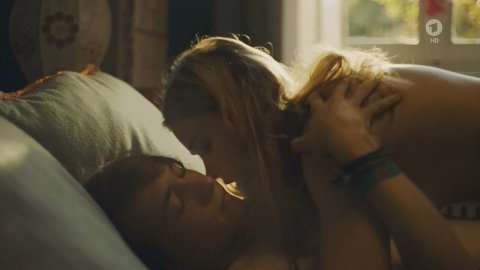 Milena Tscharntke - Erotic Scenes in Alles Isy (2018)