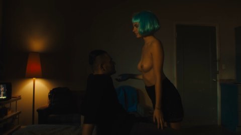 Nola Palmer, Gaite Jansen - Erotic Scenes in Jett s01e09 (2019)