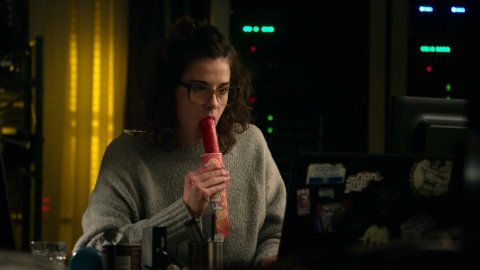 Anne Schafer - Erotic Scenes in Hot Dog (2018)