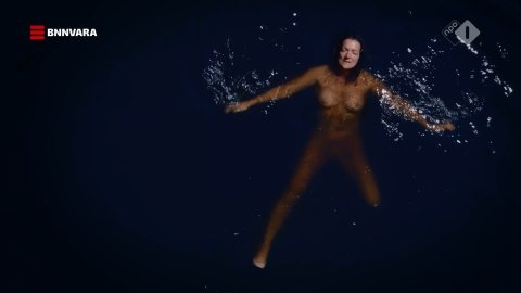 Malou Gorter - Erotic Scenes in Oogappels s01e02 (2019)