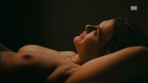 Elsa Langnase - Erotic Scenes in Nr. 47 s01e01 (2018)