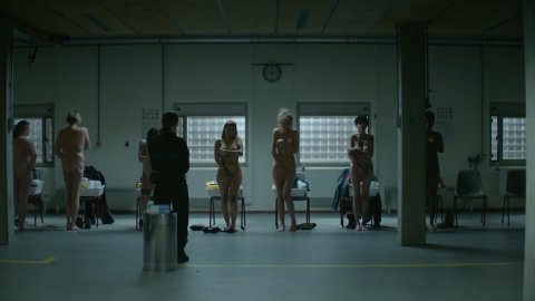Elodie Fontan - Erotic Scenes in Prise au piège s01e01-06 (2019)