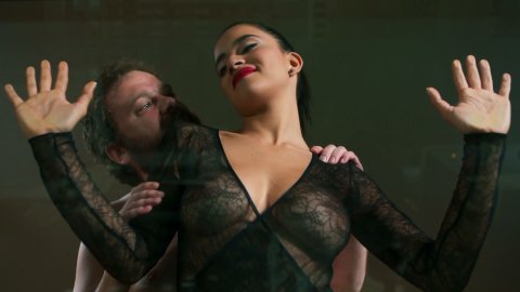 Paulina Gaitan - Erotic Scenes in Diablo Guardián s01e06 (2018)