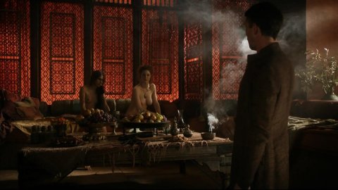 Esme Bianco, Sahara Knite - Erotic Scenes in Game of Thrones s01e07 (2011)