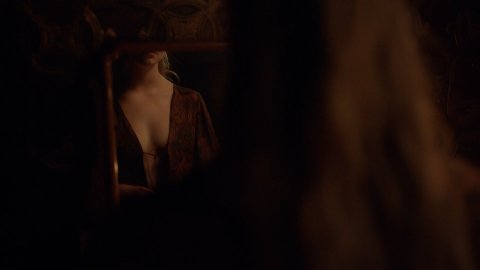 Anya Taylor-Joy - Erotic Scenes in The Miniaturist s01e01 (2017)