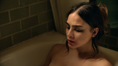 Melissa Barrera - Erotic Scenes in Vida s02e07 (2019)