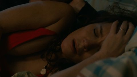 Anna Friel - Erotic Scenes in Deep Water s01e01 (2019)