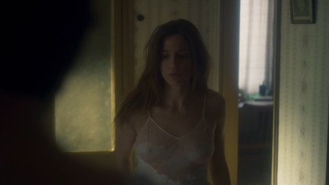 Marina Salas - Erotic Scenes in Hache s01e05 (2019)