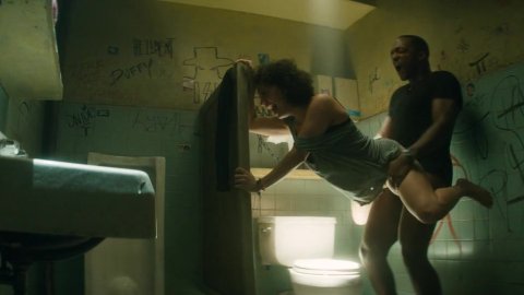 Ilana Glazer - Erotic Scenes in The Night Before (2015)