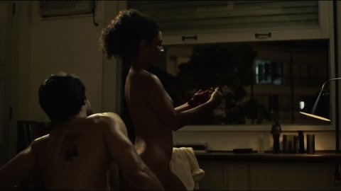 Cinara Leal, Ethienne Estevam - Erotic Scenes in A Divisão s01e01 (2019)