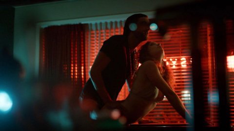 Leah Gibson - Erotic Scenes in Shut Eye s01e07 (2016)