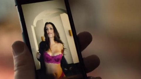 Raquel Alessi - Erotic Scenes in Entourage (2015)