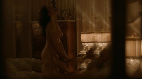 Maria Muller - Erotic Scenes in Queen Marie of Romania (2019)