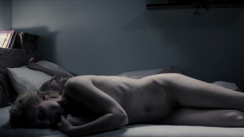 Julia Kijowska - Erotic Scenes in United States of Love (2016)